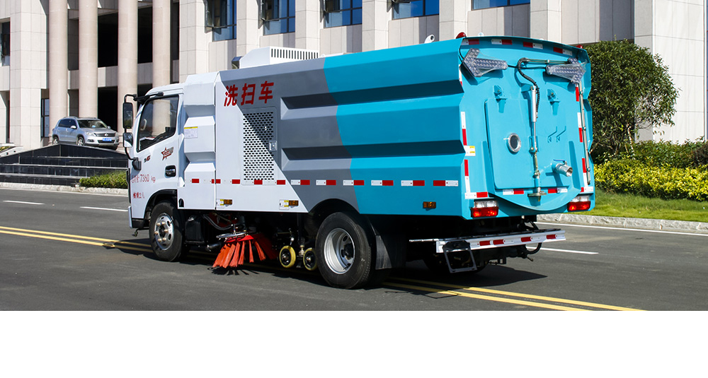 东风小多利卡洗扫车