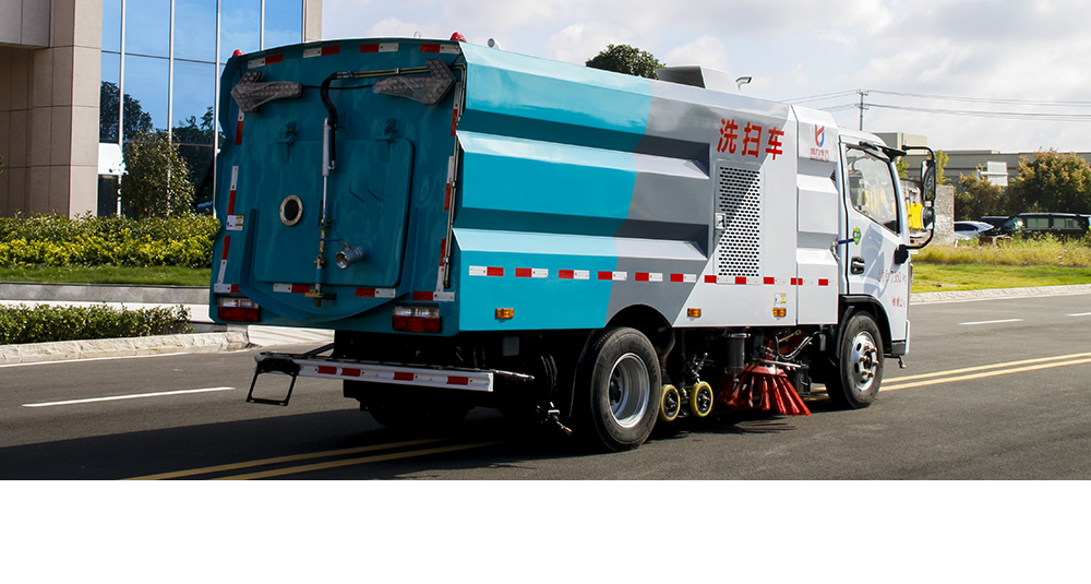 东风小多利卡洗扫车