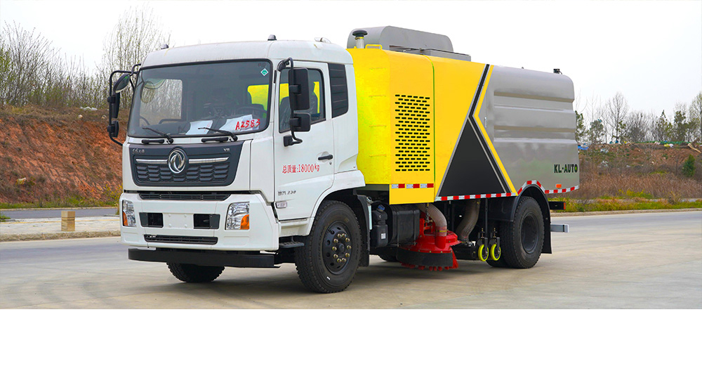 天锦干式扫路车