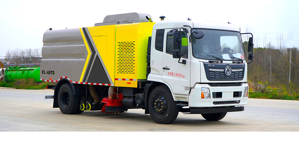 天锦干式扫路车