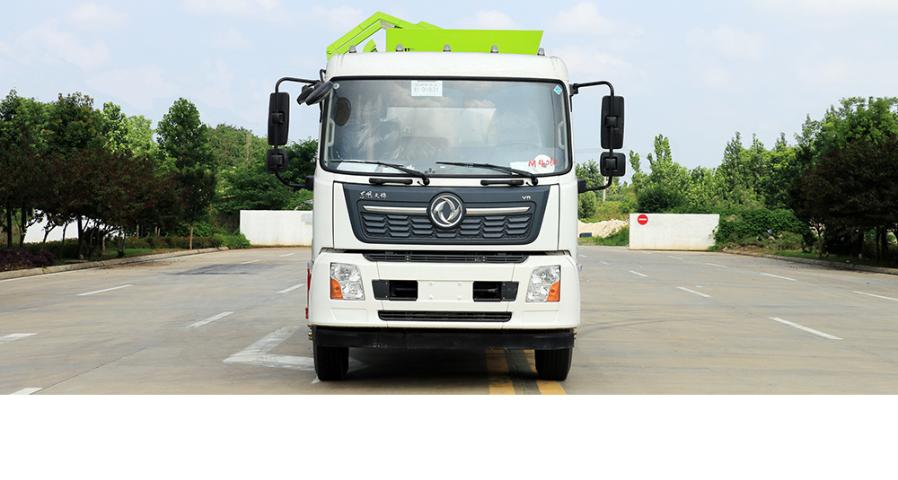 东风天锦餐厨式垃圾车