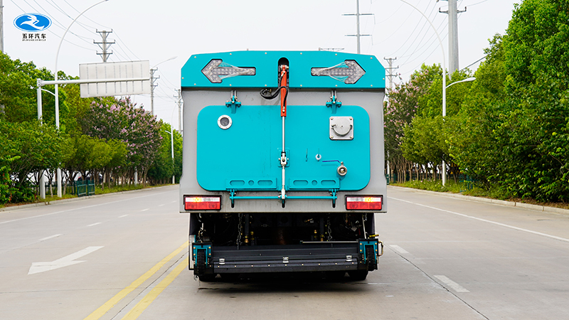 东风福瑞卡干湿两用清扫车